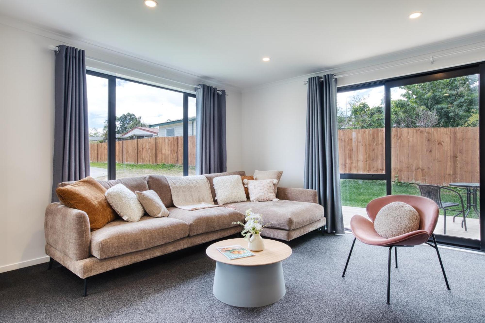 Stylish 4 Bedroom House Brand New In Rotorua Exterior photo